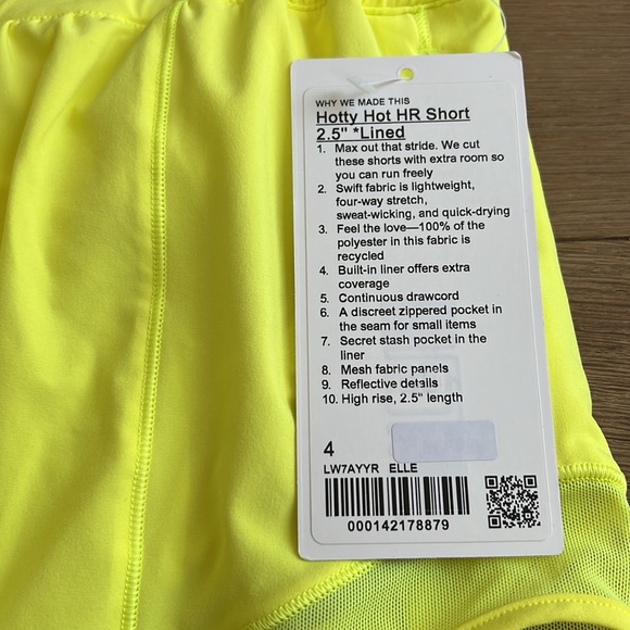 Nwt Lululemon Hotty Hot shorts HR 4 2.5 Electric Yellow new - Picture 2 of 3